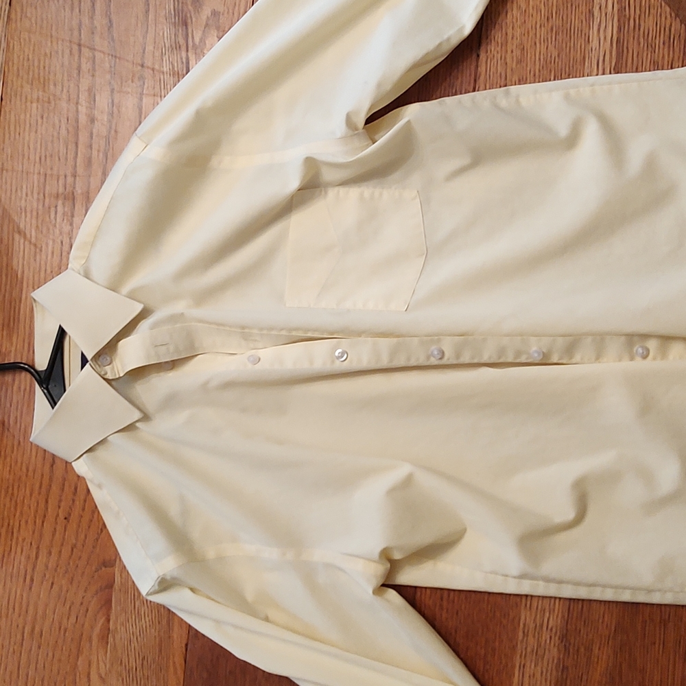 Men's Stafford Yellow Dress Shirt Regular Fit Size Medium 15-15.5 32-33